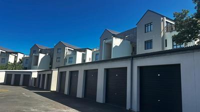 Apartment / Flat For Rent in Mzingazi Golf Estate, Richards Bay