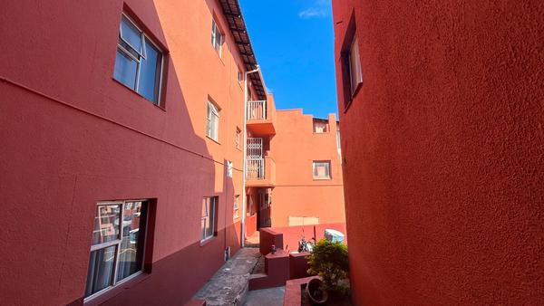 Apartment / Flat For Sale in Wild en Weide, Richards Bay
