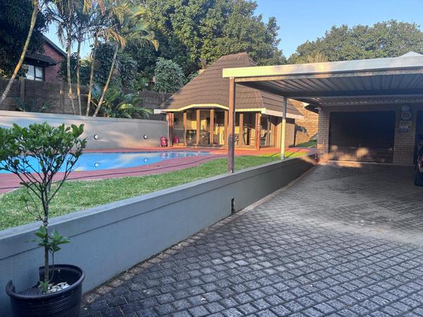 Commercial Property For Rent in Meer En See, Richards Bay